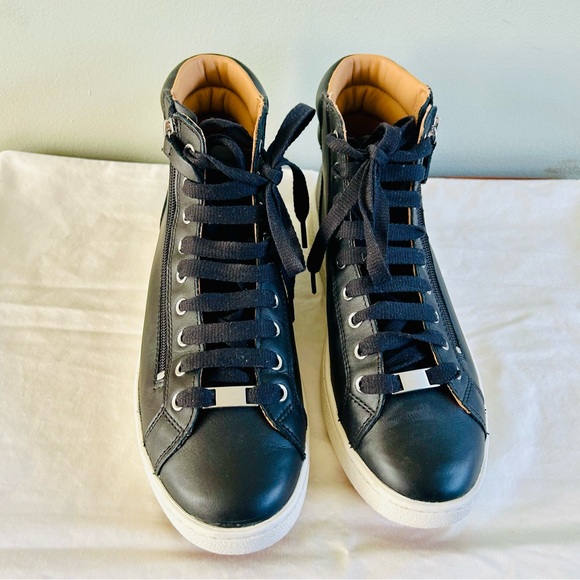 NWOT UGG Women’s Black High-Top Sneakers - Picture 3 of 8